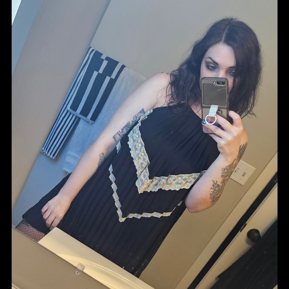 ❌️SOLD❌️Black Cream Lace Dress